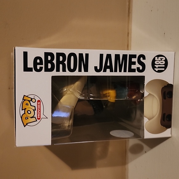 Funko Pop LeBron James No. 1185 Funko Pop Movies Space Jam - Picture 3 of 5
